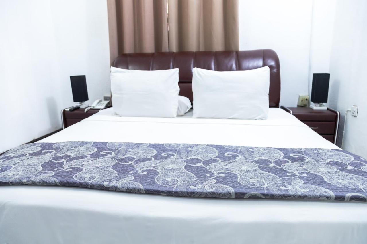 Hill View Hotel West Airport Akra Dış mekan fotoğraf